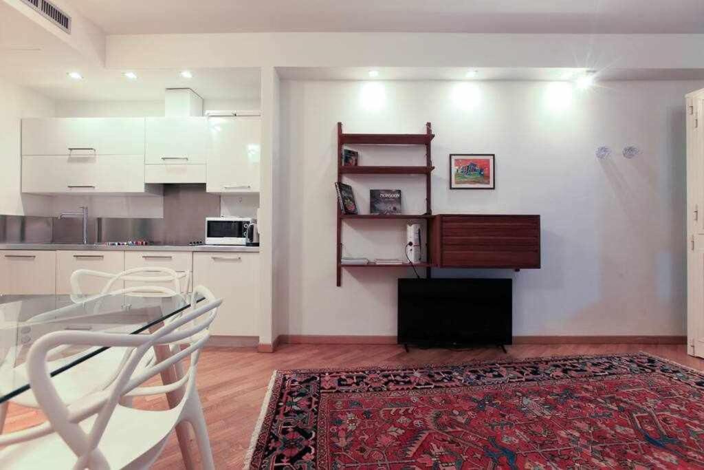 Brera area Lovely Apt close to Piazza Duomo Milano Esterno foto